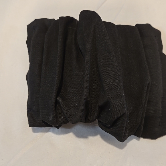 Stylish Women's Hair Accessories Set - Black, Blue, Pink - Picture 4 of 16